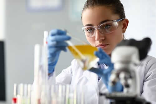 lab testing different strains of kratom
