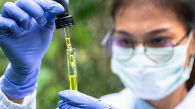 lab testing kratom powder and capsules