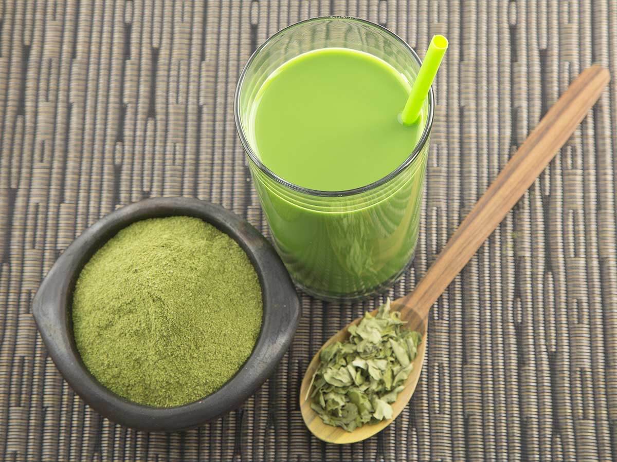 Moringa supplements
