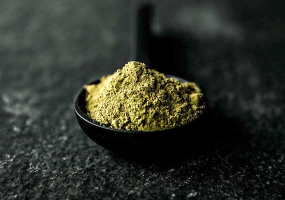 White Kratom Powder
